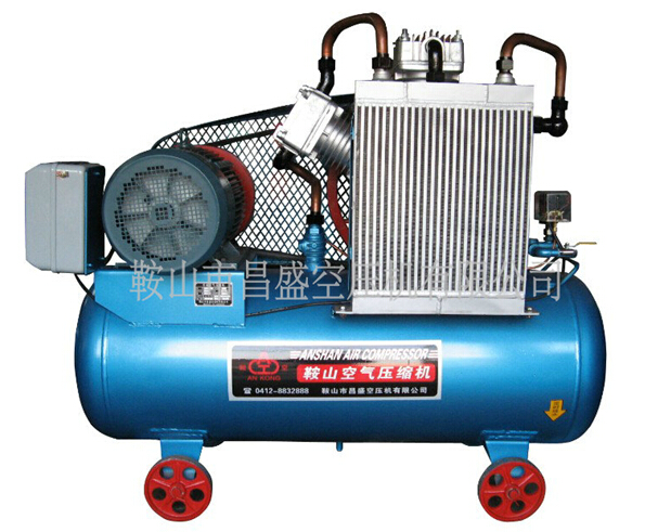 無(wú)油空氣壓縮機(jī)使用時(shí)應(yīng)注意。